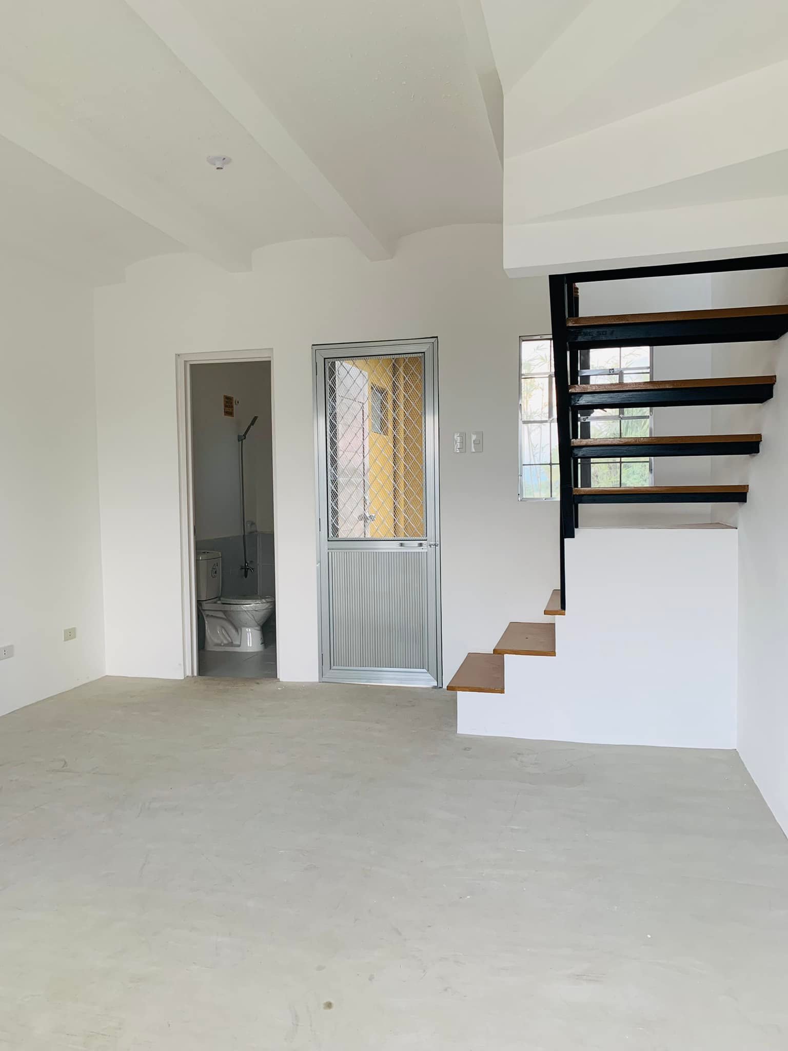 LIORA HOMES  AMORA MODEL HOUSE